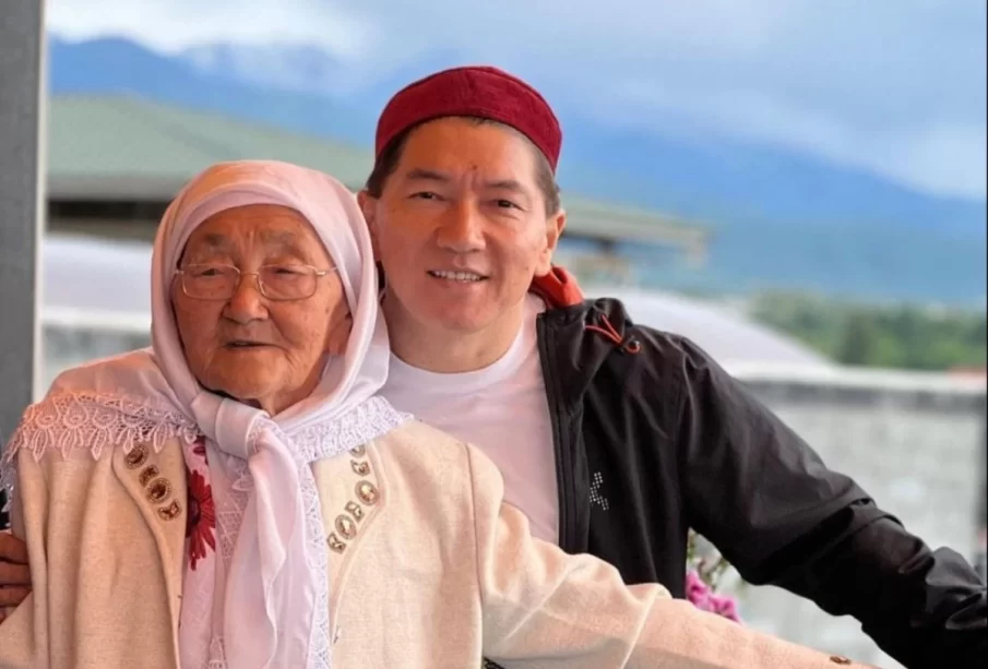 «Анамның қарғысы»: Сәкен Майғазиев ата-аналарға өтініш айтты