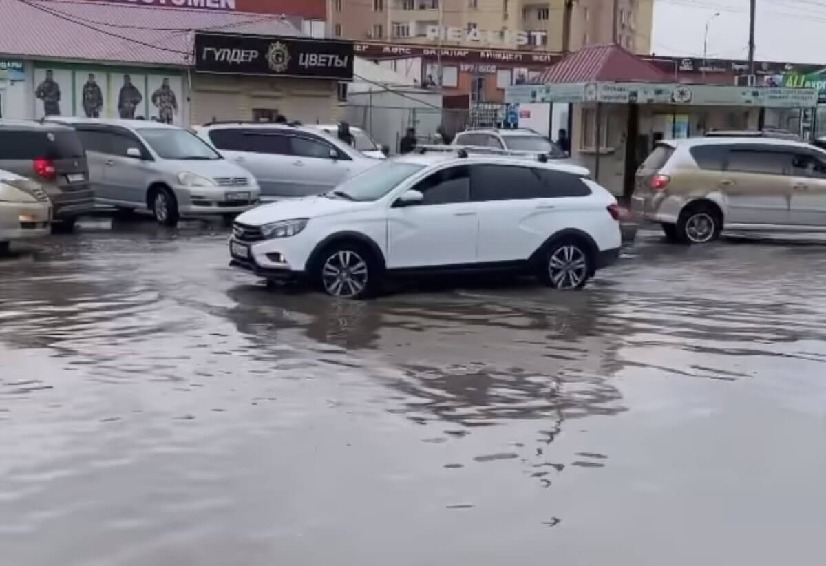 Атырауды су басып жатыр