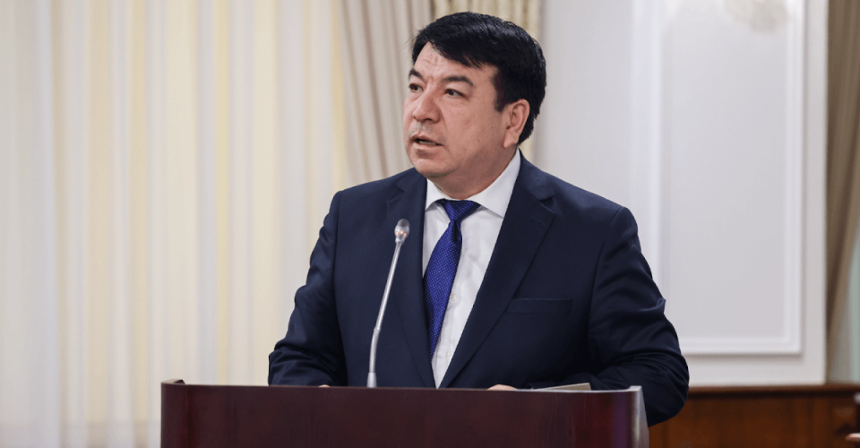 Қазақ тілінен тест тапсыра алмаса оқушы жазалана ма?