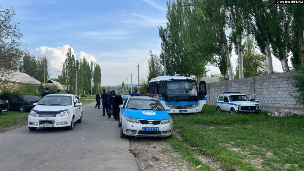 Жергілікті тұрғындар және олардың жыныстық қатынасы