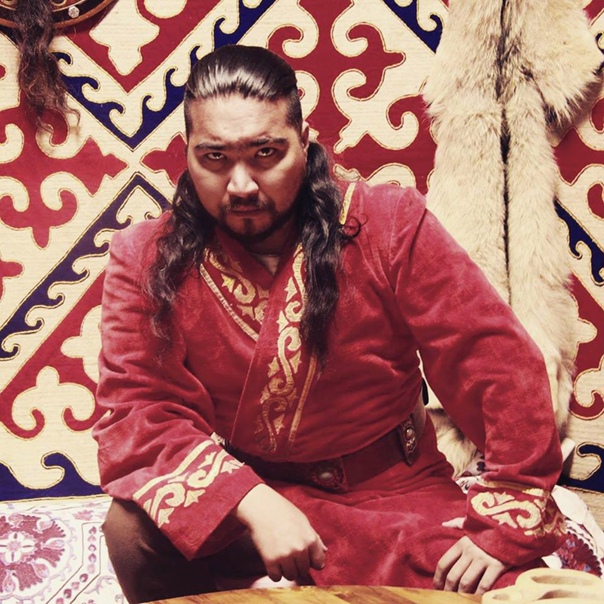 Ауылдағы 60 жастағы адамдармен топтық жыныстық қатынасты көрсететін порнофильм Вилле Валомен жыныстық қатынас