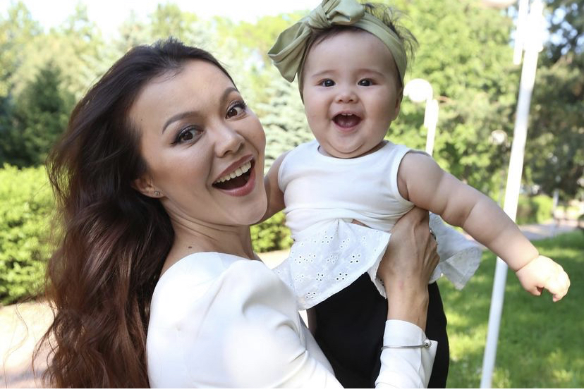 "Ұлы бар ата-анаға" үндеу жолдаған әнші ескерту де жасады