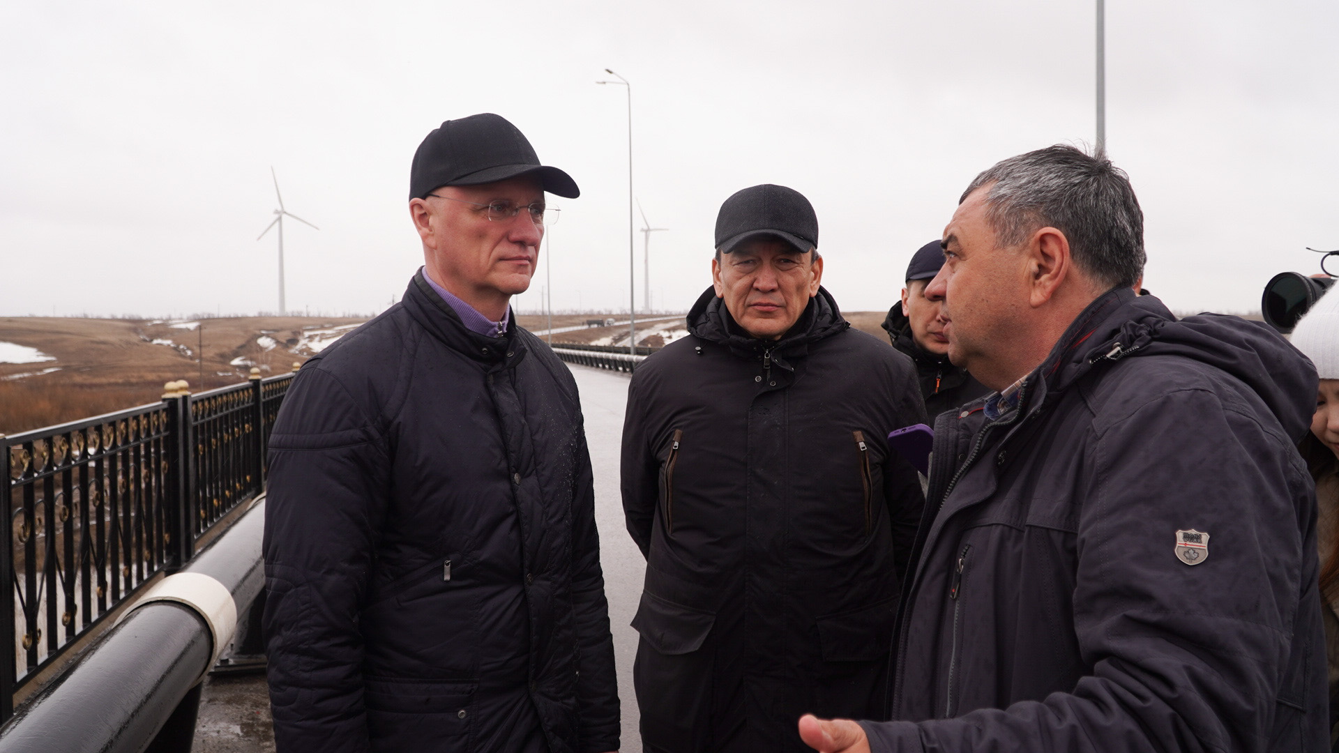 Роман Скляр Есіл ауданы Петровка ауылындағы эвакуациялық пунктке барды