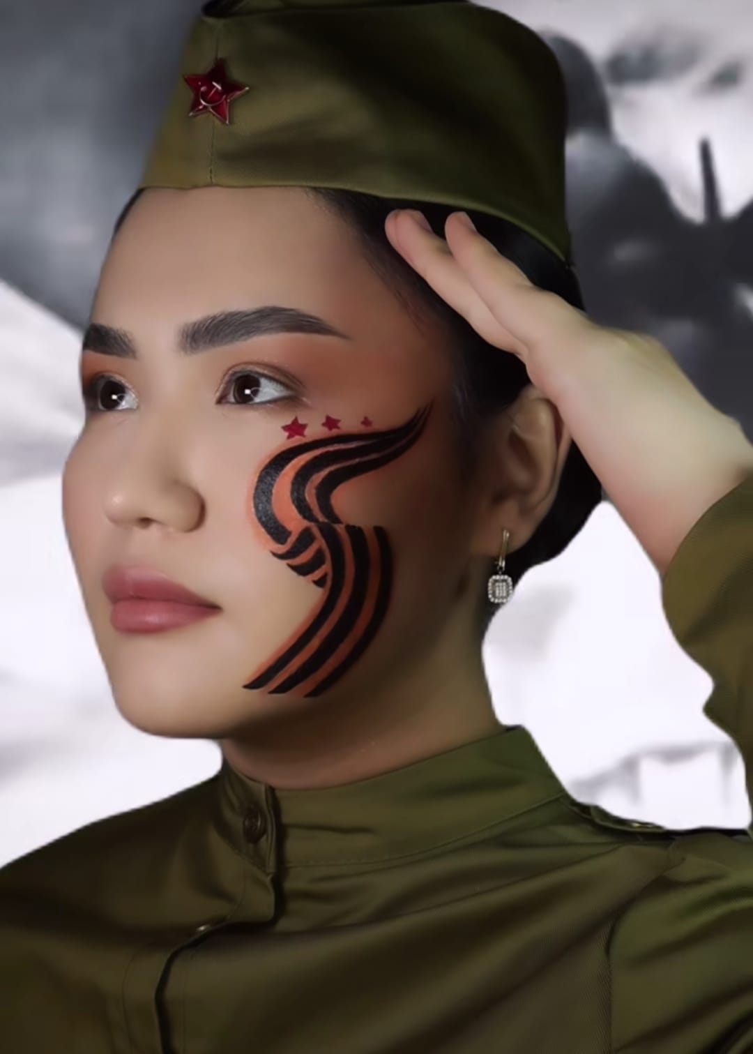 Төреғалидың қарындасы жұрттың сынына ұшырады