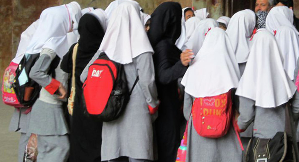 Мектептегі хиджабқа тыйым күшейтілді