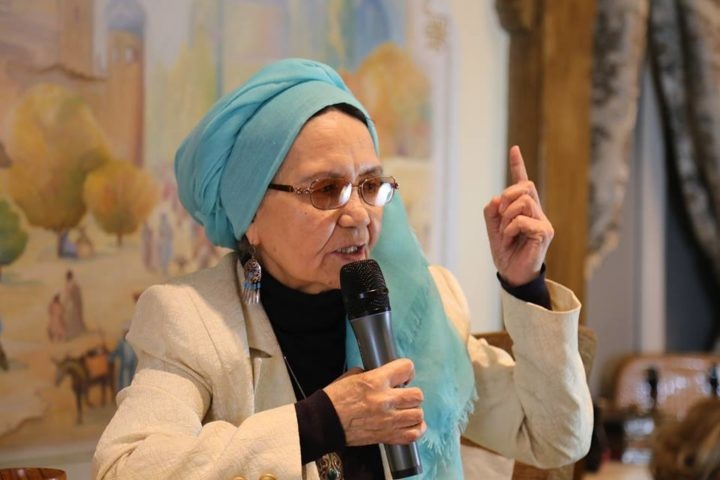 "...депутаттың сиқы осы болса" деп ренжіді Зейнеп апа