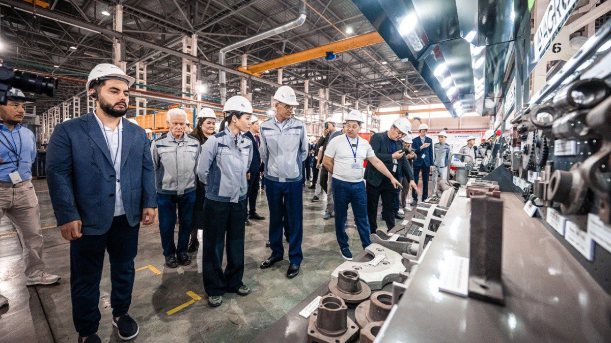 Мажилисмен: «Промышленные предприятия не являются бенефициарами утильсбора»