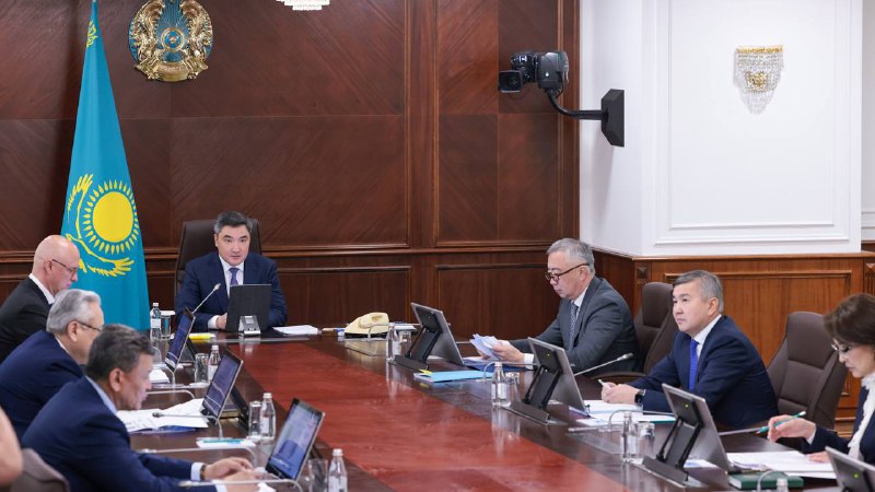 Олжас Бектенов СҚО-ның оң тәжірибесін атап өтіп, батыс өңірлердің әкімдіктеріне тұрғын үйді қалпына келтіру қарқынын арттыруды тапсырды