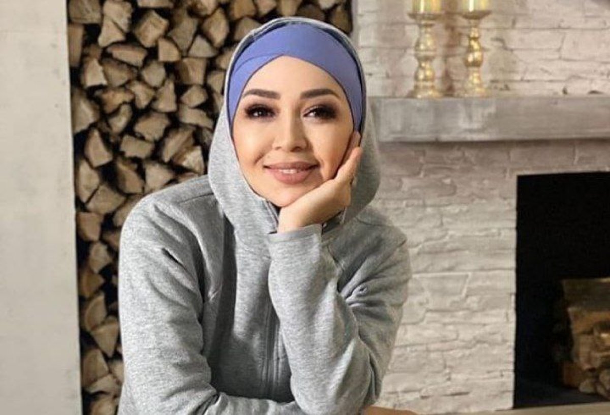 Айтыскер Айнұр қонақтарын ұмытып кеткенін айтып берді