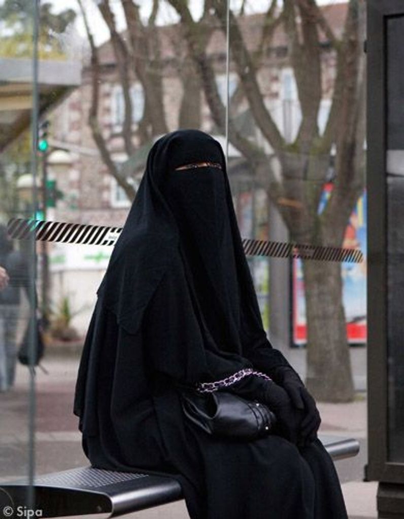 Діни киімге тыйым салу - қауіпсіздік мәселесі болмақ