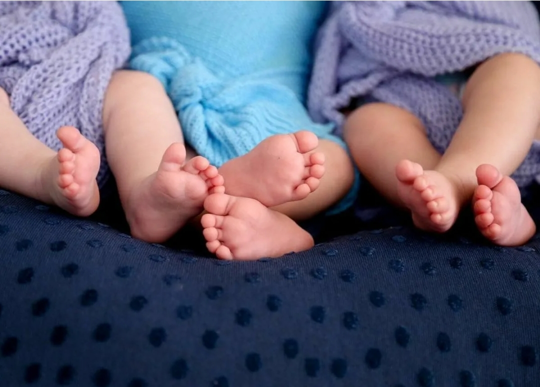 Мақпал Жүнісова үшем босанды