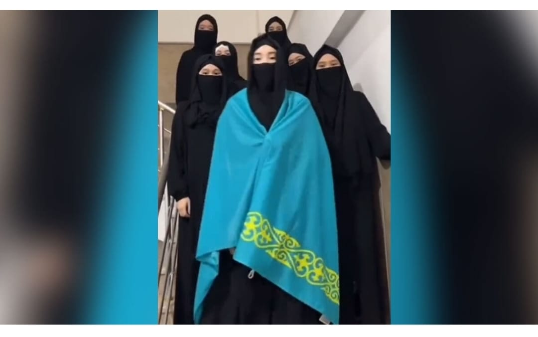 Интернетте романтикалық порно көргім келеді