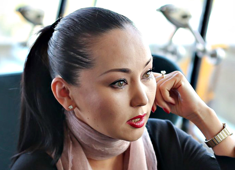 Баян Мақсатқызы блогерді сотқа берді