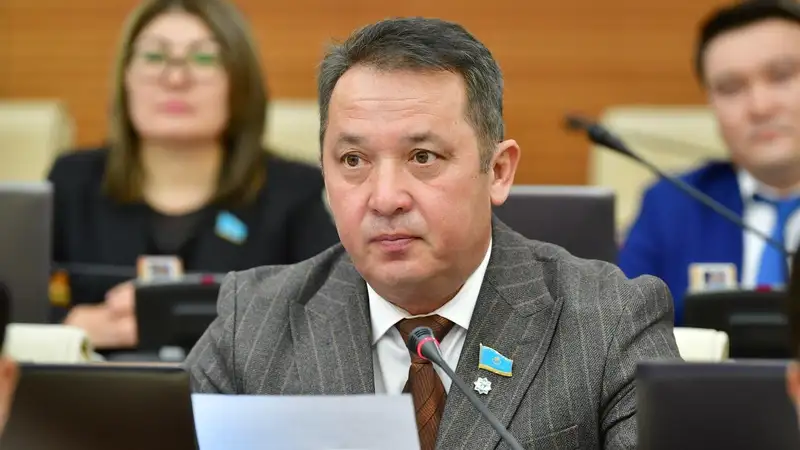 Мәжіліс депутаты мандатынан айырылды