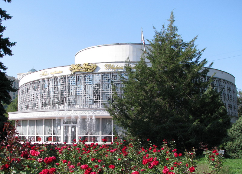 Қараусыз қалған неке сарайы