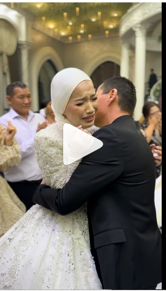 Абай Бегей қызын жылатып қойды