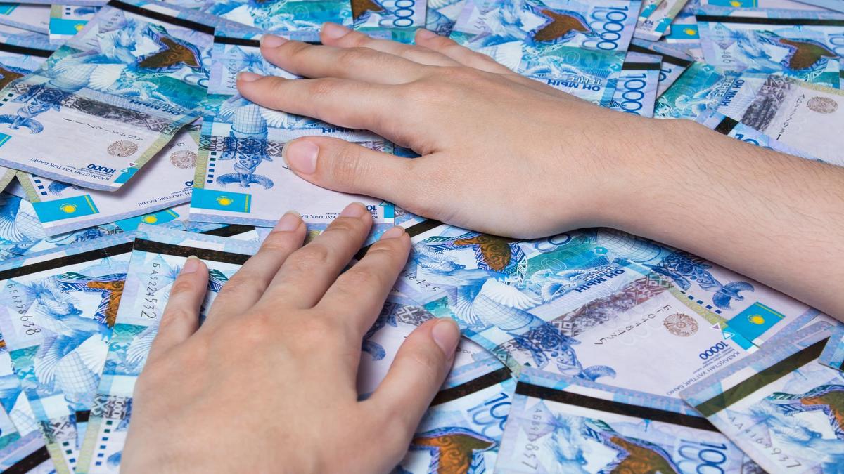 Назарбаев мектептерінен былық шығып бастады