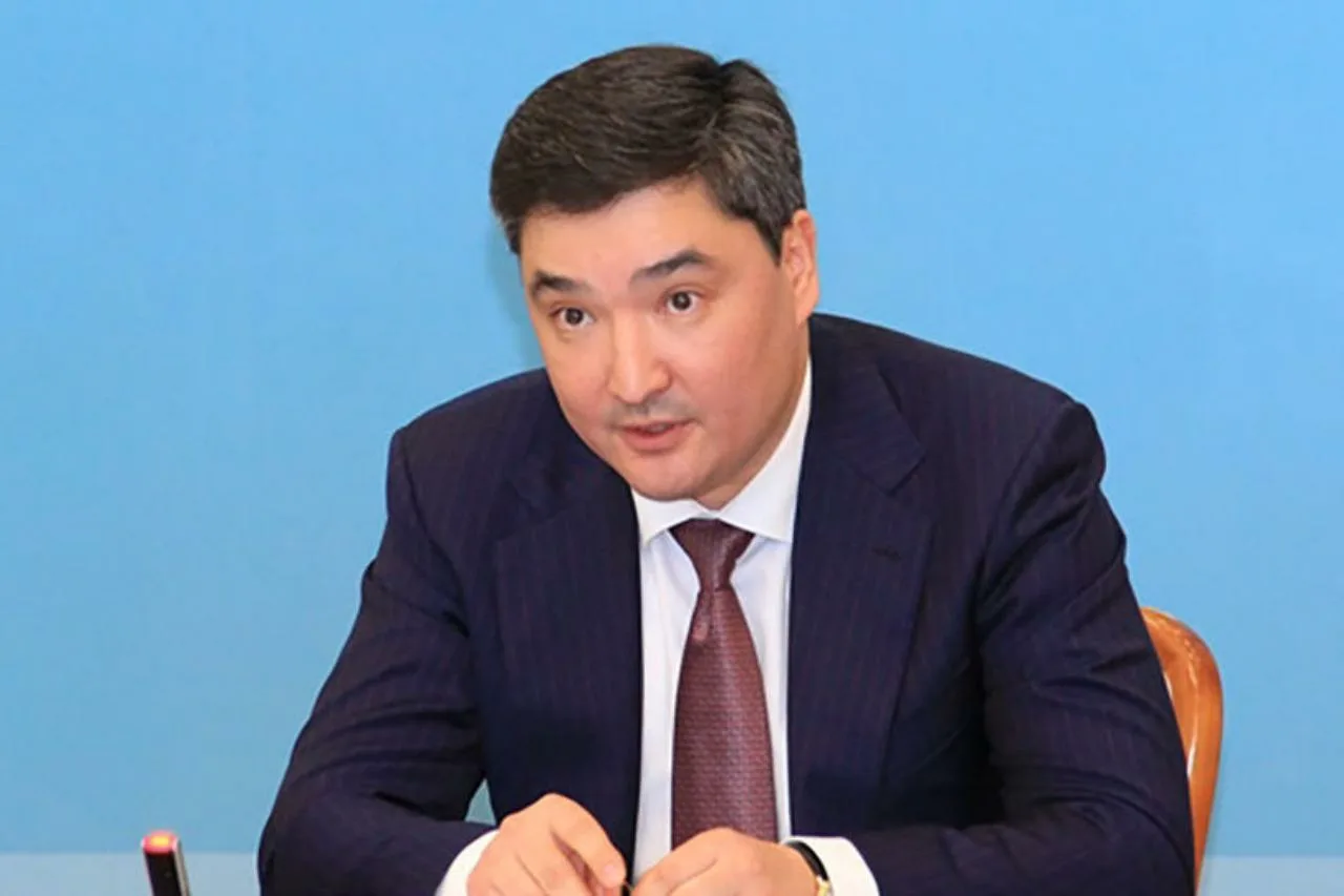 "Баяғы жартас – сол жартас, өзгеріс шамалы" дейді Олажс Бектенов 