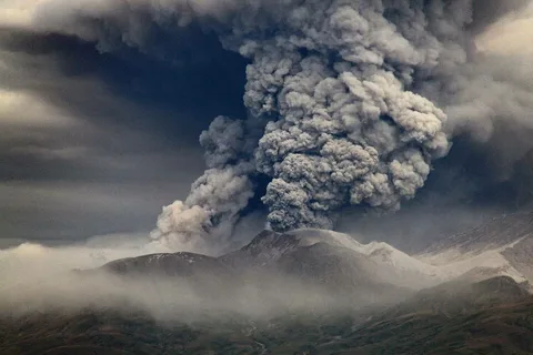 Ресейде жанартау атқылады