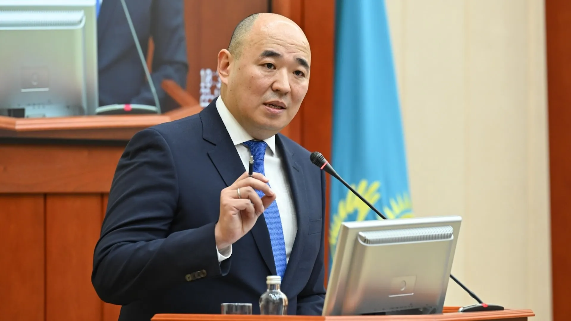 Қанат Шарлапаев утиль алымға байланысты тағы түсіндіріп айтты