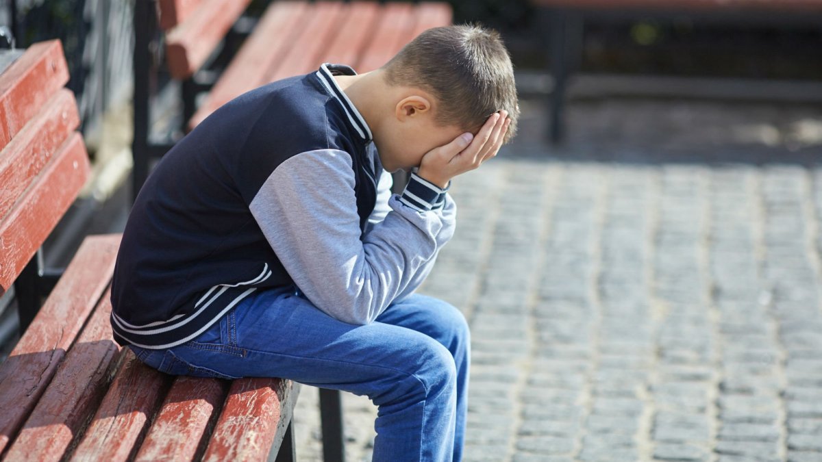 13 жасар ұлға екі еркек жыныстық зорлық жасамақ болған