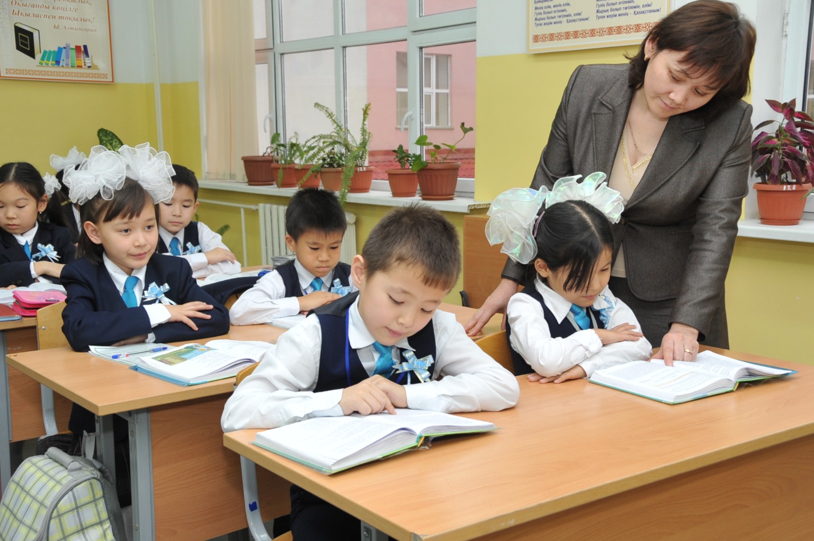 Америкалық студенттердің порно кеші