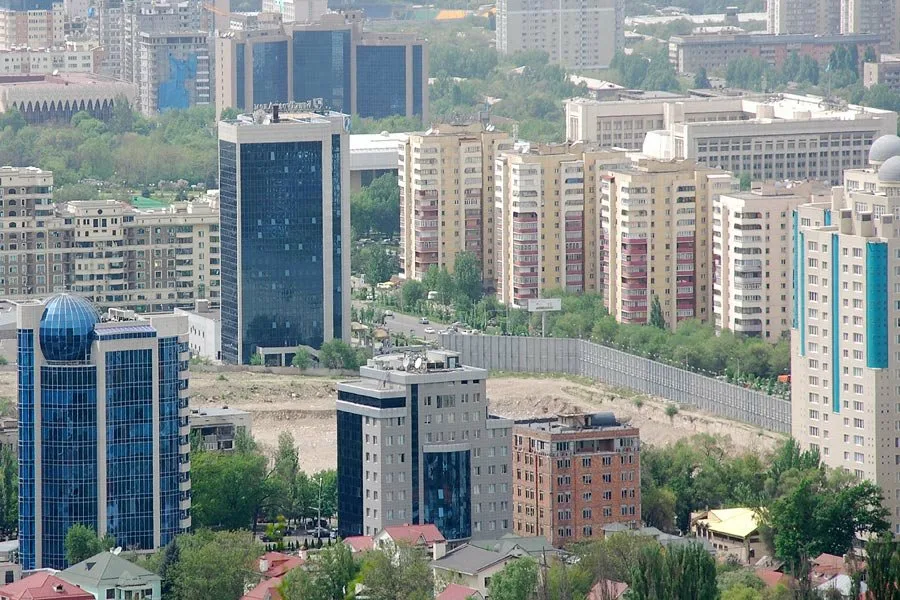 Шатырдан құлаған екі қыздың бірі хабарлама жолдаған