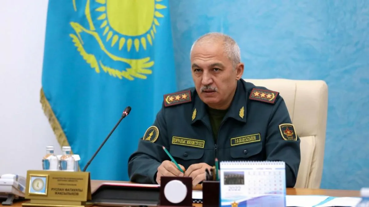 Әскердегі өлім-жітім министрді орнынан кетіре ме?