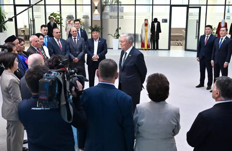 Президент Түркістан облысының халқымен кездесті