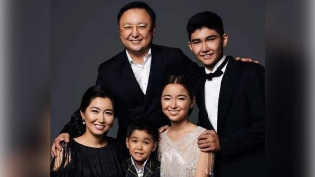 "Жаның жәннатта болсын, Абылайым" деген қыздың жазбасы жұртты тебірентті