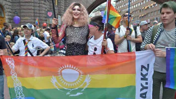 "Ол құрылтайға СОБР-ды жіберіп, тас-талқанын шығару керек!"