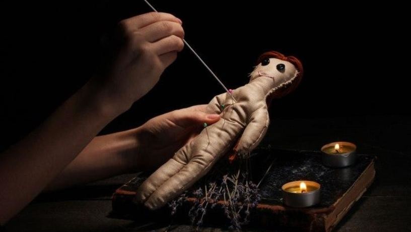 Ақ шіркеудегі шұғыл секс