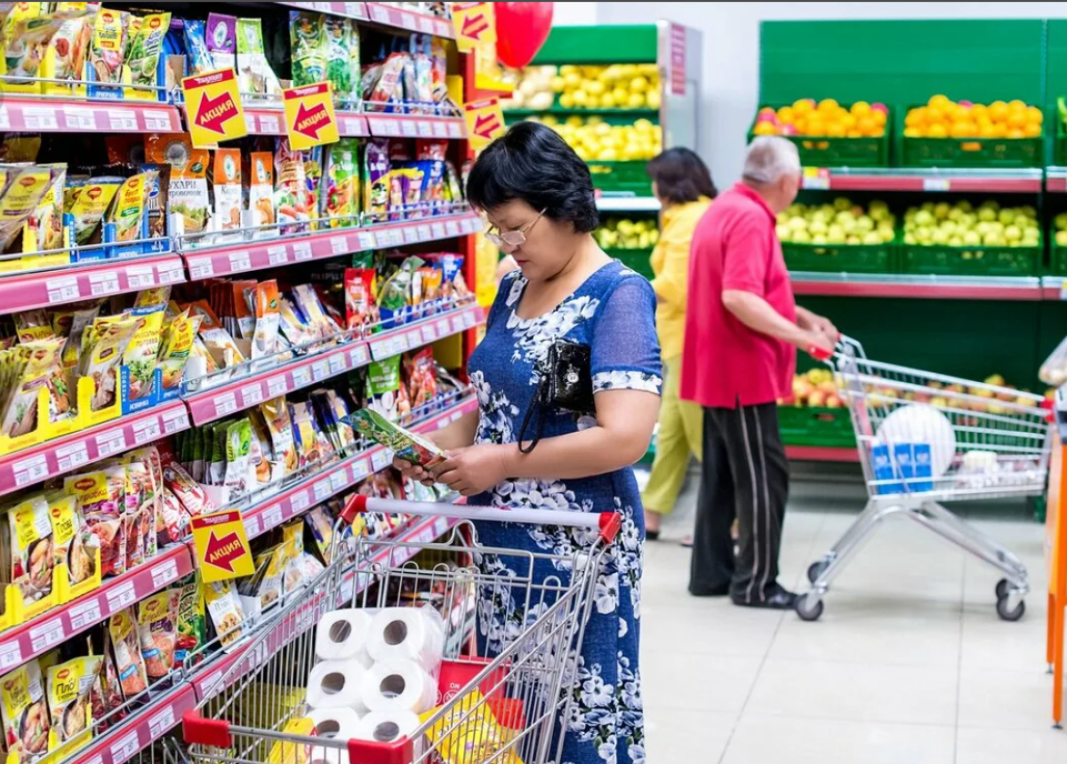 Жаңа адамдар дүкендердегі мерзімі өткен тауарларға қарсы науқан өткізеді