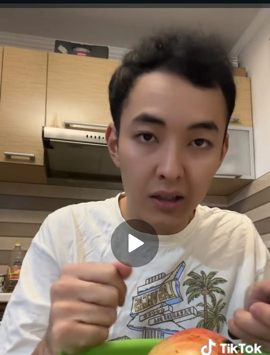 "Өздерің де сорлысыңдар ғой" дейді жас мұғалім (ВИДЕО)