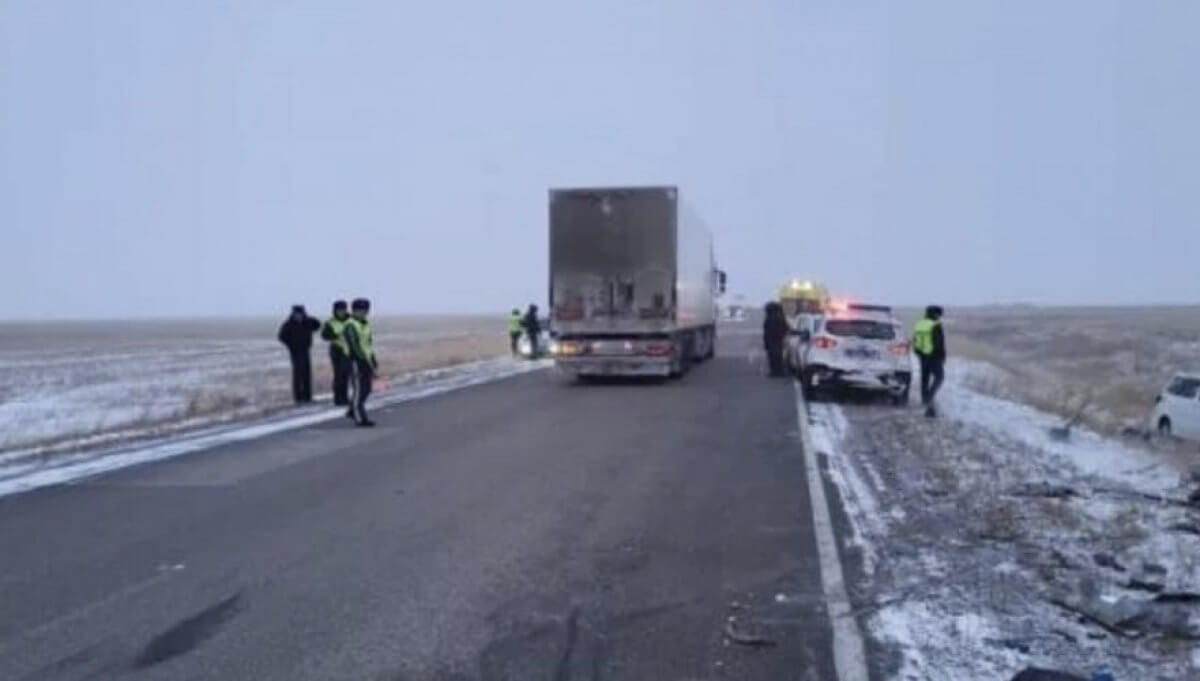 Мұғалімдер жол апатынан қаза тапты