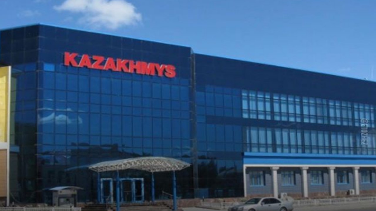 "Қазақмыс" кеншілері наразылыққа шықты