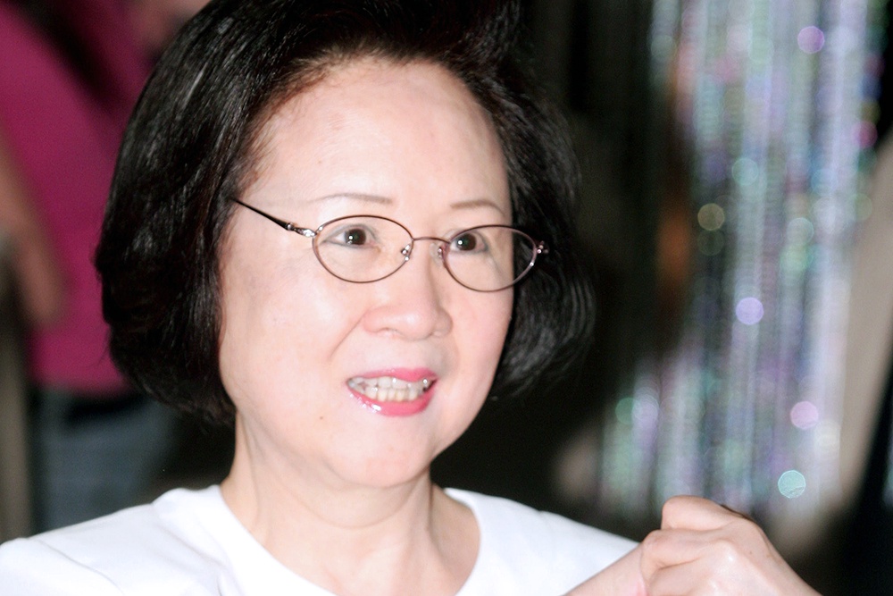 Танымал жазушы 86 жасында өзіне қол салды