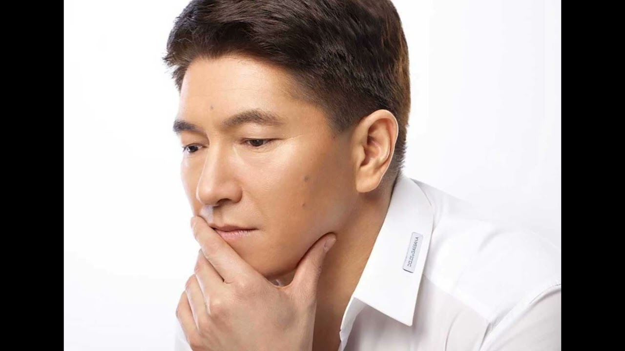 Түнімен ұйықтай алмай шықтым" деген жазбасымен әнші Сәкен жұртты ойлантып қойды