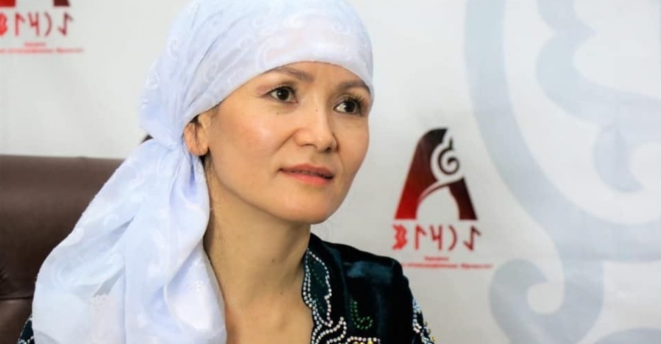 "Президент мырза, заңды жарыңыз жоқ болса, үйленіңіз" деген журналист Президентке үндеу жолдады