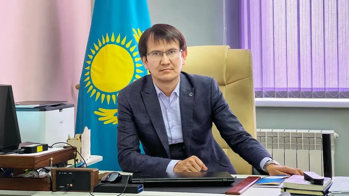 "Әлемде ең аз уақыт оқитын біздің ел" дейді Аятжан Ахметжанұлы