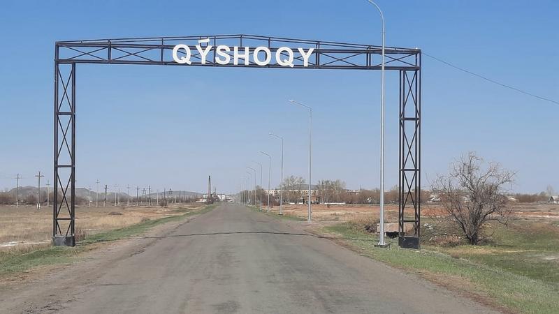 Ауылда жыныстық қатынасқа түскен орыс қызы Ауылда жыныстық қатынасқа түскен орыс қызы