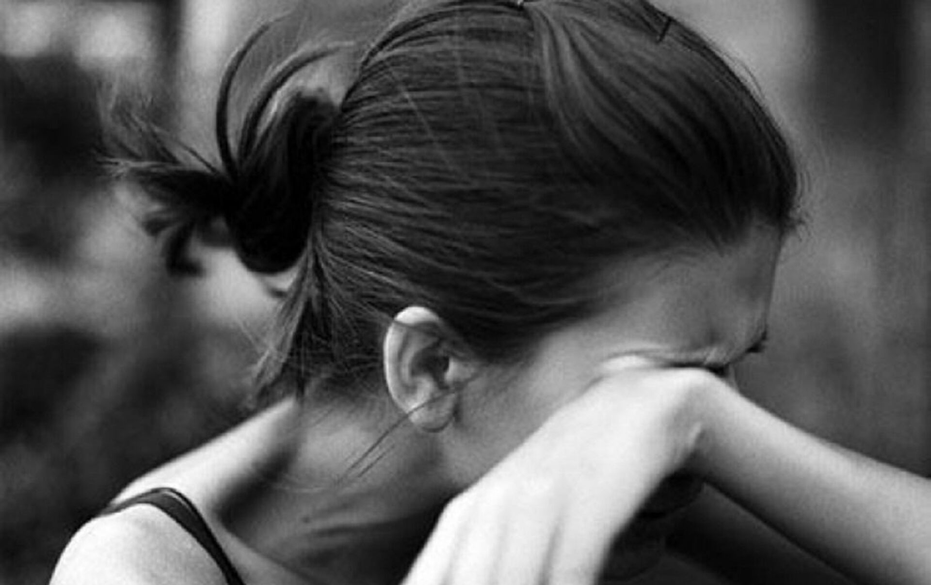 "Өмірімнен анамды сызып тастаймын" дейді блогер