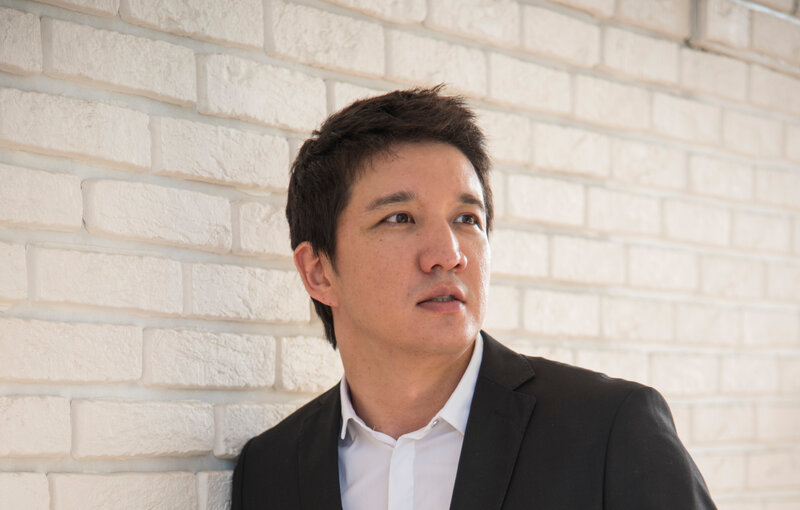 Әнші Айқын: "Тұрмысқа шығуына тыйым салдым"