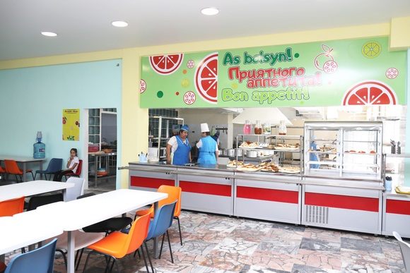 Мектеп асханасы жалған құжатпен жұмыс істеген