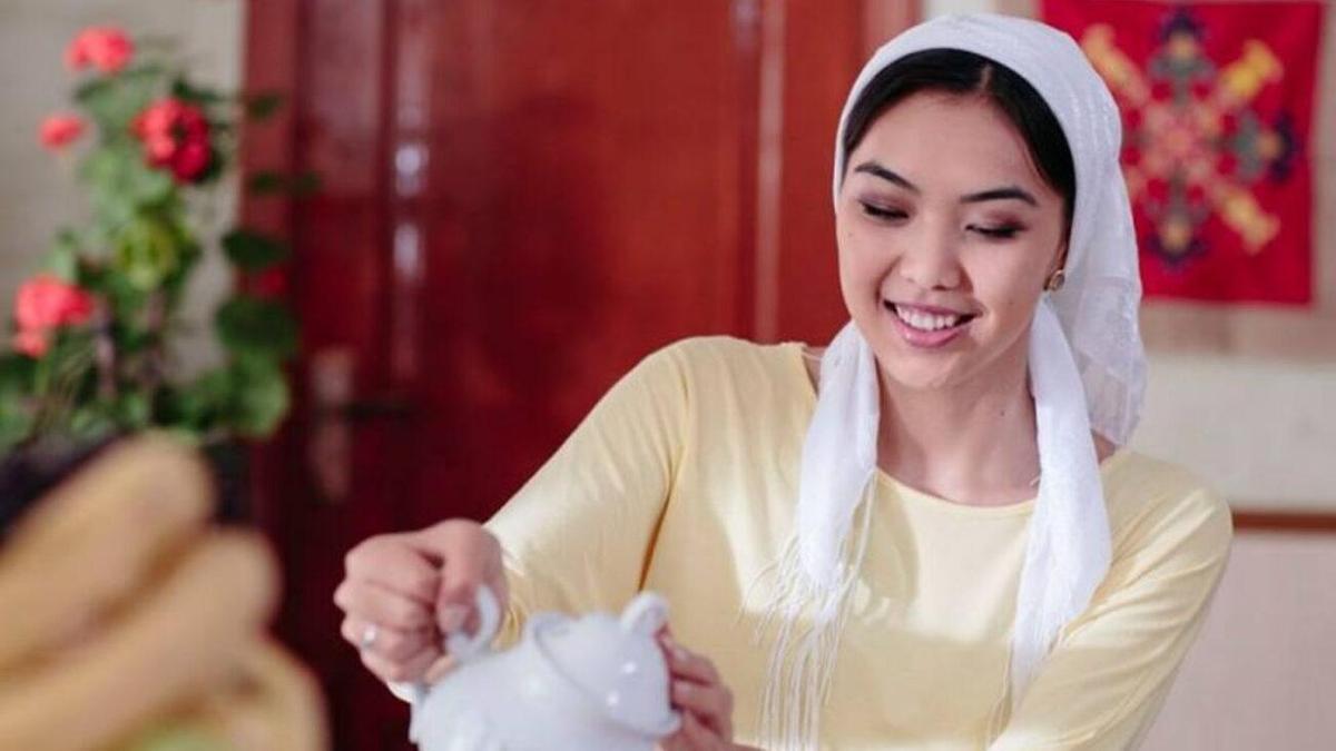 ХХХ телефонға түсірілген Әйелдердің жалаңаш өкшесі суреттері мен бейнелері