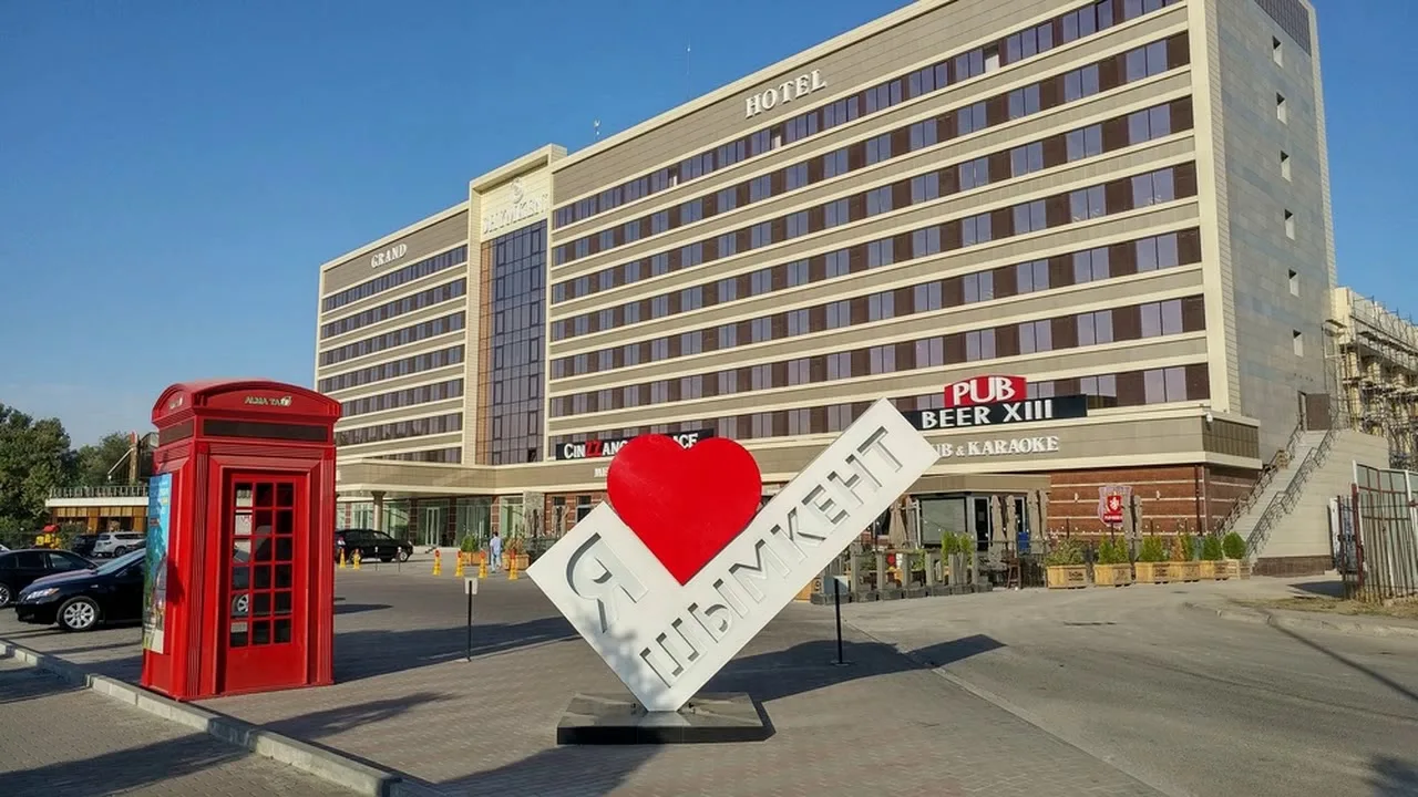 Білім сапасы ең төмен мегаполис: Білім басқармасының басшысы жоқ.