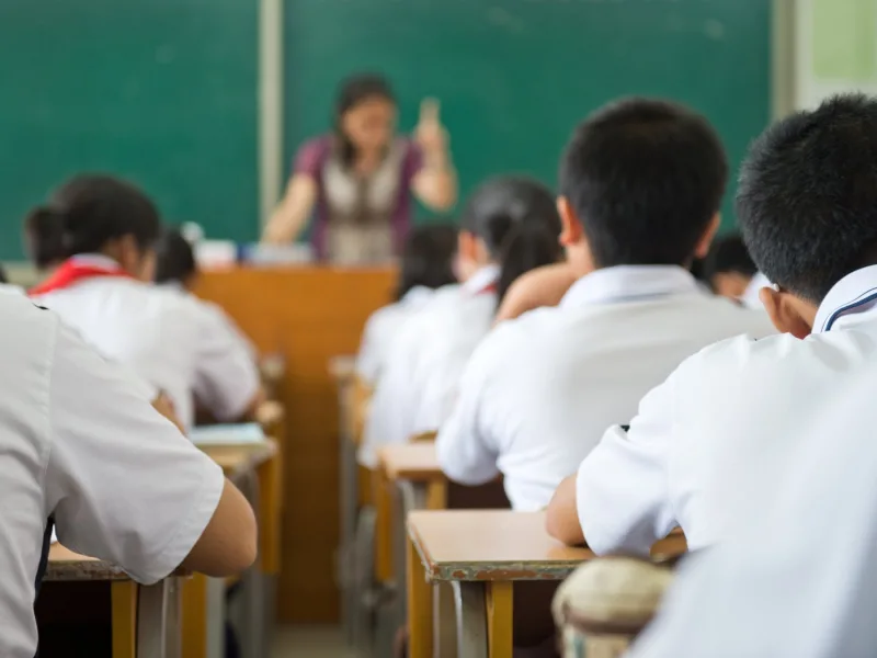 Оқушының обалынан қорықпайтындар білім саласында жүр