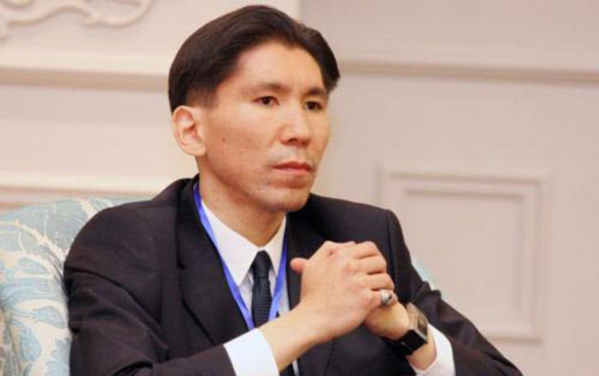 Саясаттанушының соңғы кезде "өзгере" бастауы ненің белгісі?