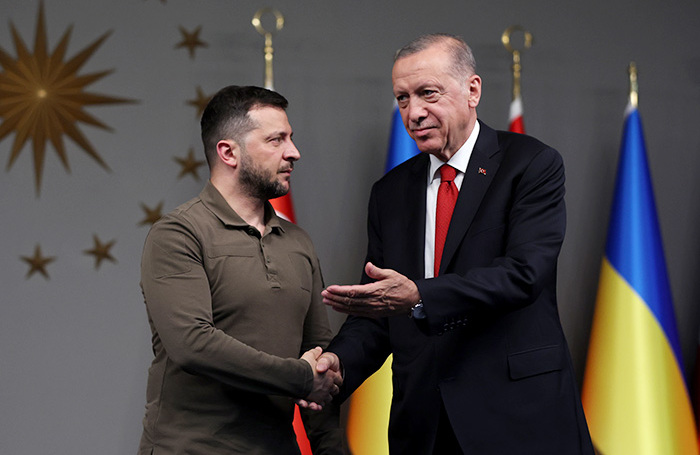 Зеленский таяуда Түркиядан бассауға сұрауы мүмкін