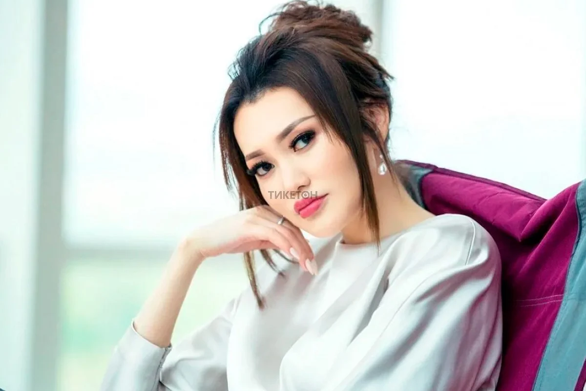 Әнші Ерке бірінші некесіне қатысты сұраққа жауап берді